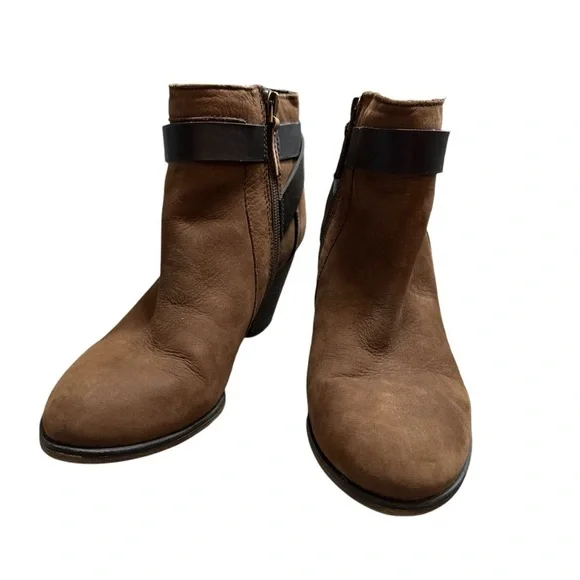 Franco Sarto Leather Dotty Booties Stacked Heel Round Toe Side Zip Brown Size 6 - Picture 3 of 9